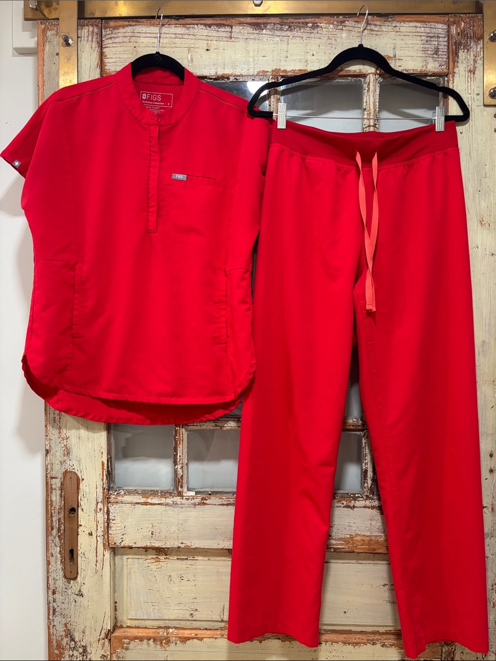 Figs Womenโs Red Two-Piece Scrub Set